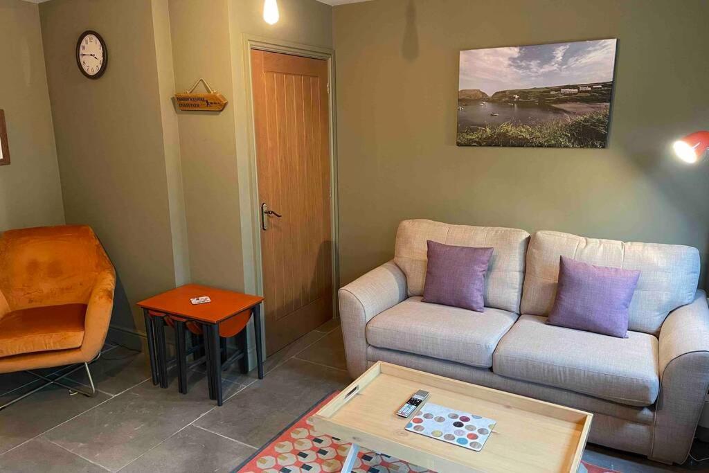 Cottage With Hot Tub In Pembrokeshire Haverfordwest Ngoại thất bức ảnh