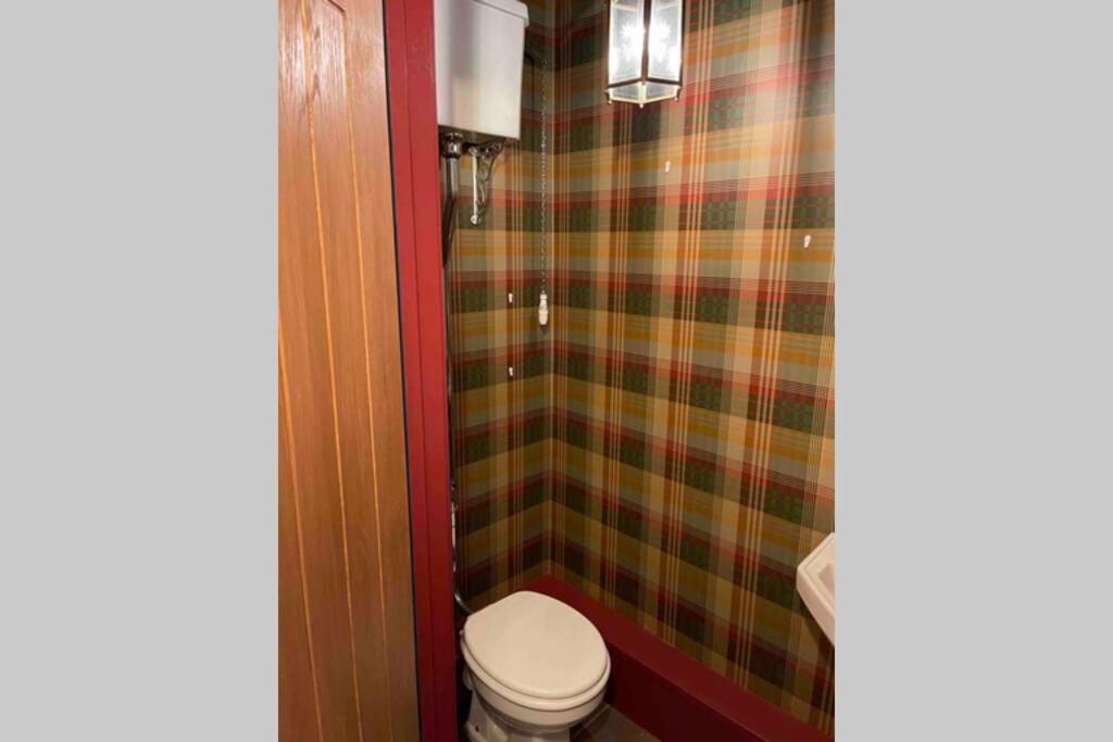 Cottage With Hot Tub In Pembrokeshire Haverfordwest Ngoại thất bức ảnh